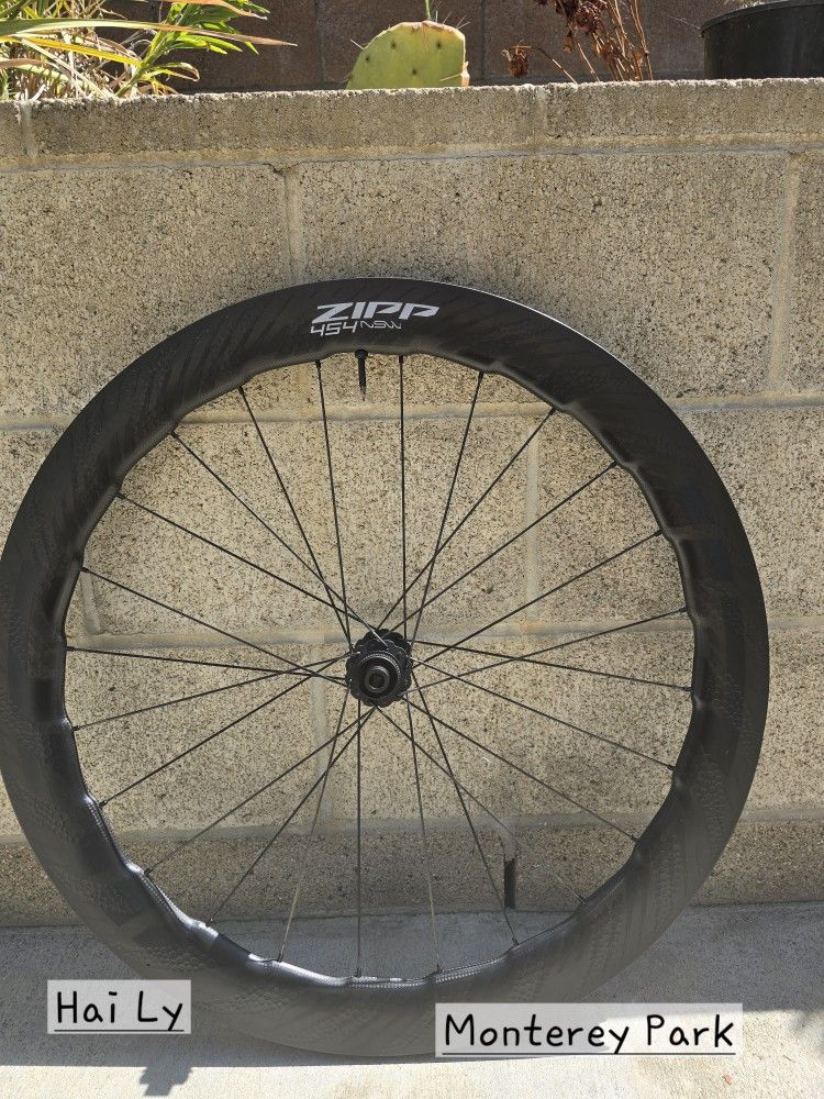 Zipp 454 nsw Wheelset