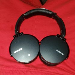 Sony EXTRA BASS over the ear  Bluetooth Headphones 