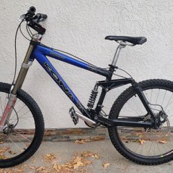 Kona Stinky Downhill Mountain Bike MTB