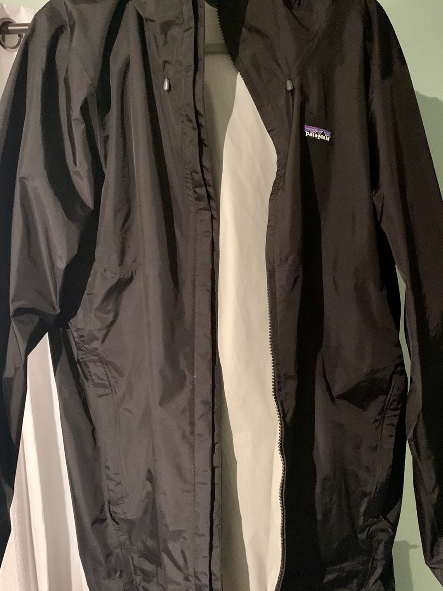 Patagonia Rain jacket men’s XL (barely used)