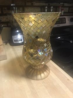 Party lite- tea lite vase. Perfect condition