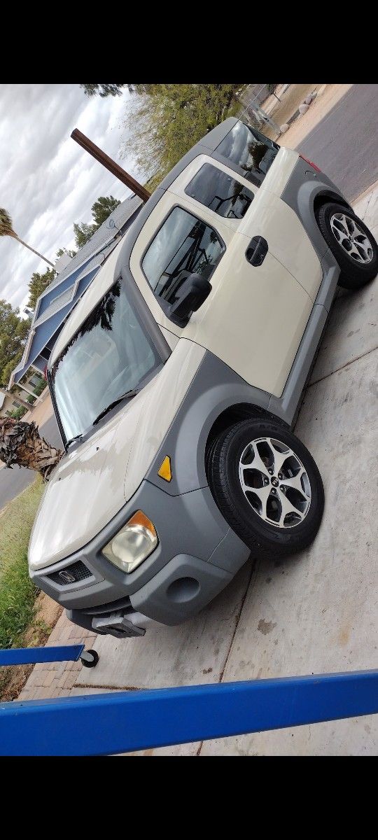 2005 Honda Element
