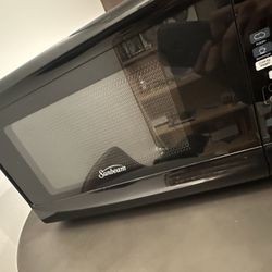Sunbeam Black Microwave 