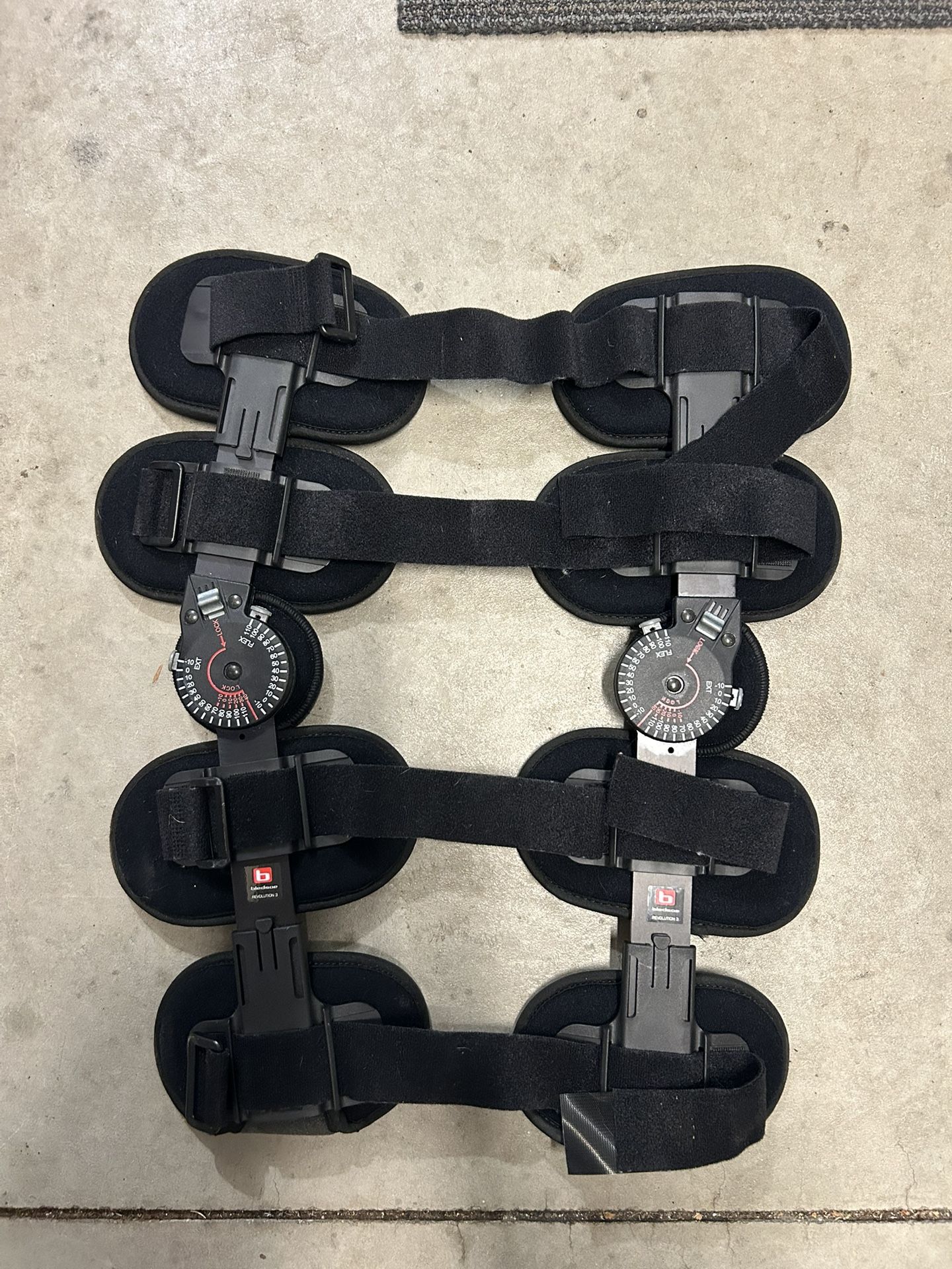 Bledsoe Revolution 3 Knee Brace