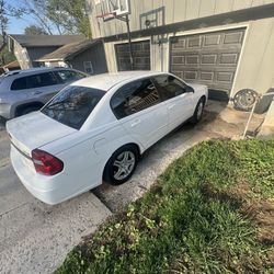 2006 White Malibu Ls