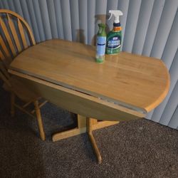 Cute Wood Table And Chair