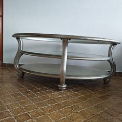Glass Coffee Table – Sturdy & Great Condition