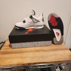 WC Jordan 4's Sz 10