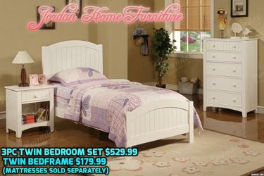 🎀 White twin bedframe ON SALE 🎀 Take it as a set as well @ Jordan Home Furniture 👑