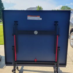 Stiga Advantage Ping Pong Table - Like New