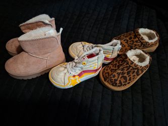 Five pairs of toddler shoes