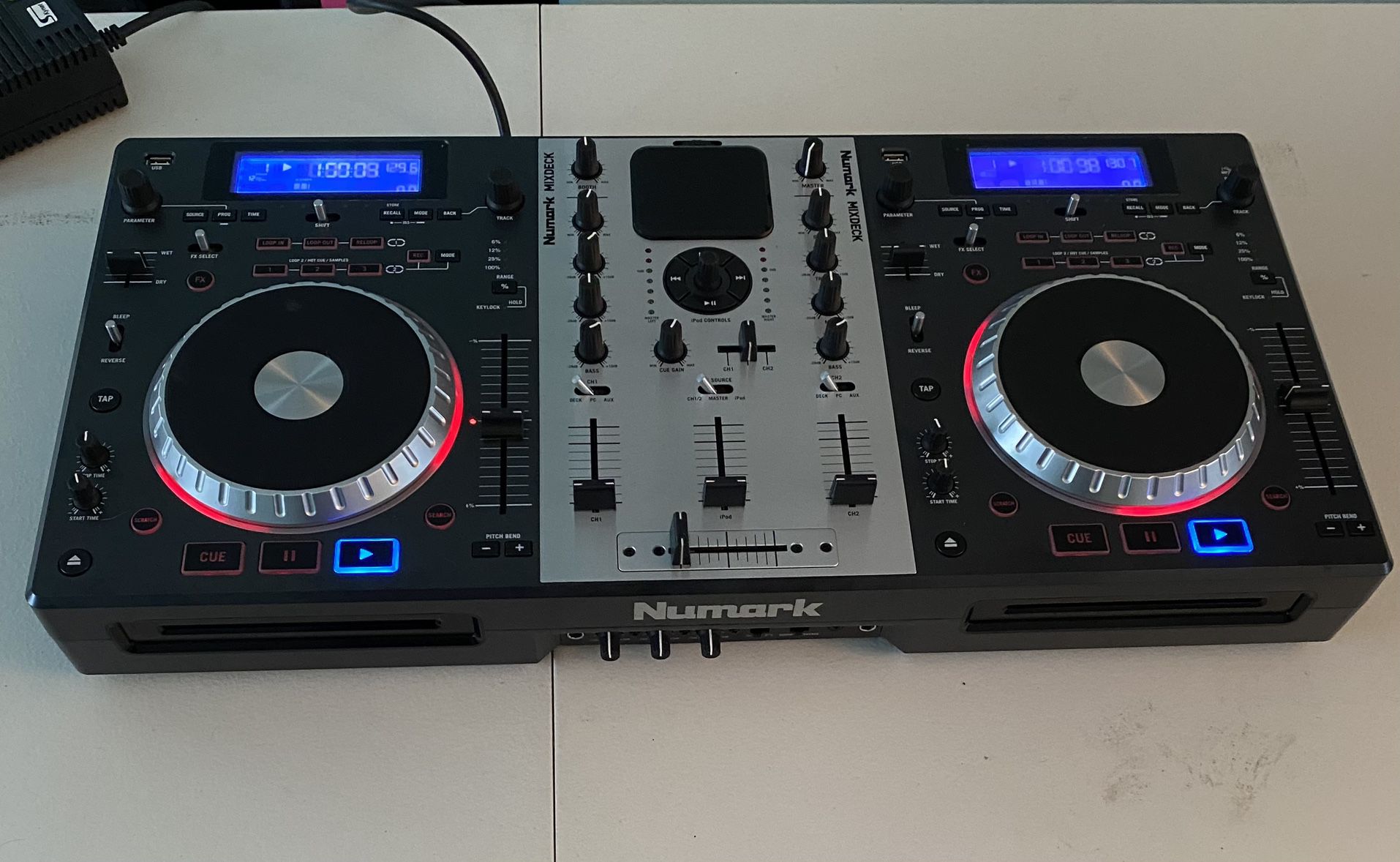 2-Channel Universal DJ System with Case and Party Speaker