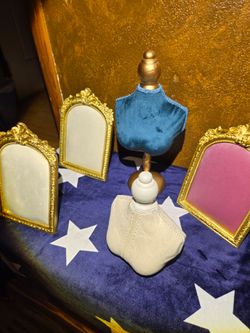 Earring and Necklace display units