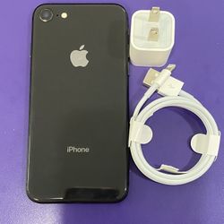 Factory unlocked apple iphone 8 64 gb, store warranty 