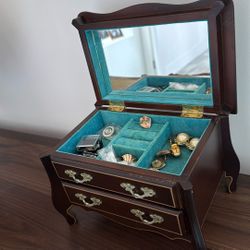 Musical Jewelry Box