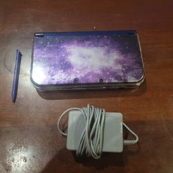 Immaculate Condition- Purple Handheld Console3ds-xl