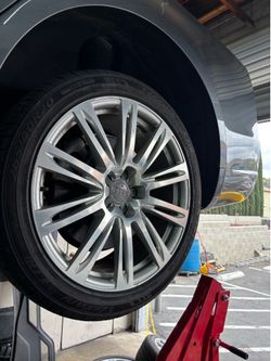 Audi a8 part out wheels motor transmission