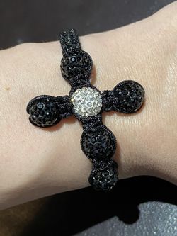 Crystal & Hematite Cross Design Macrame Bracelet