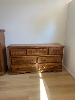 7-Drawer Dresser!