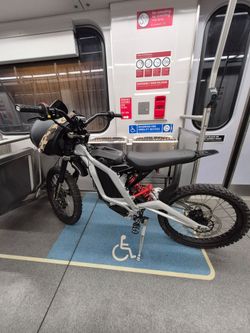 Surron light bee X 2024