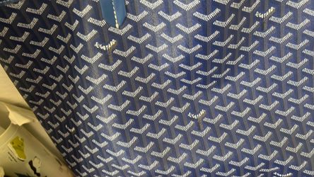 Goyard bag