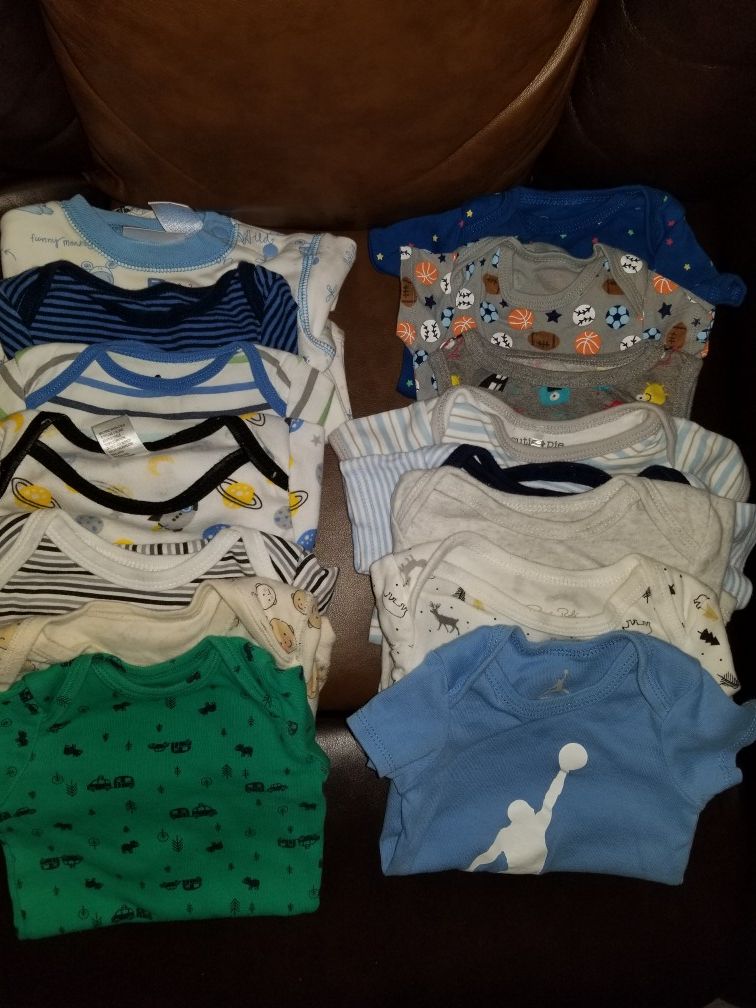 Baby boy clothes 0/ 6 Months all