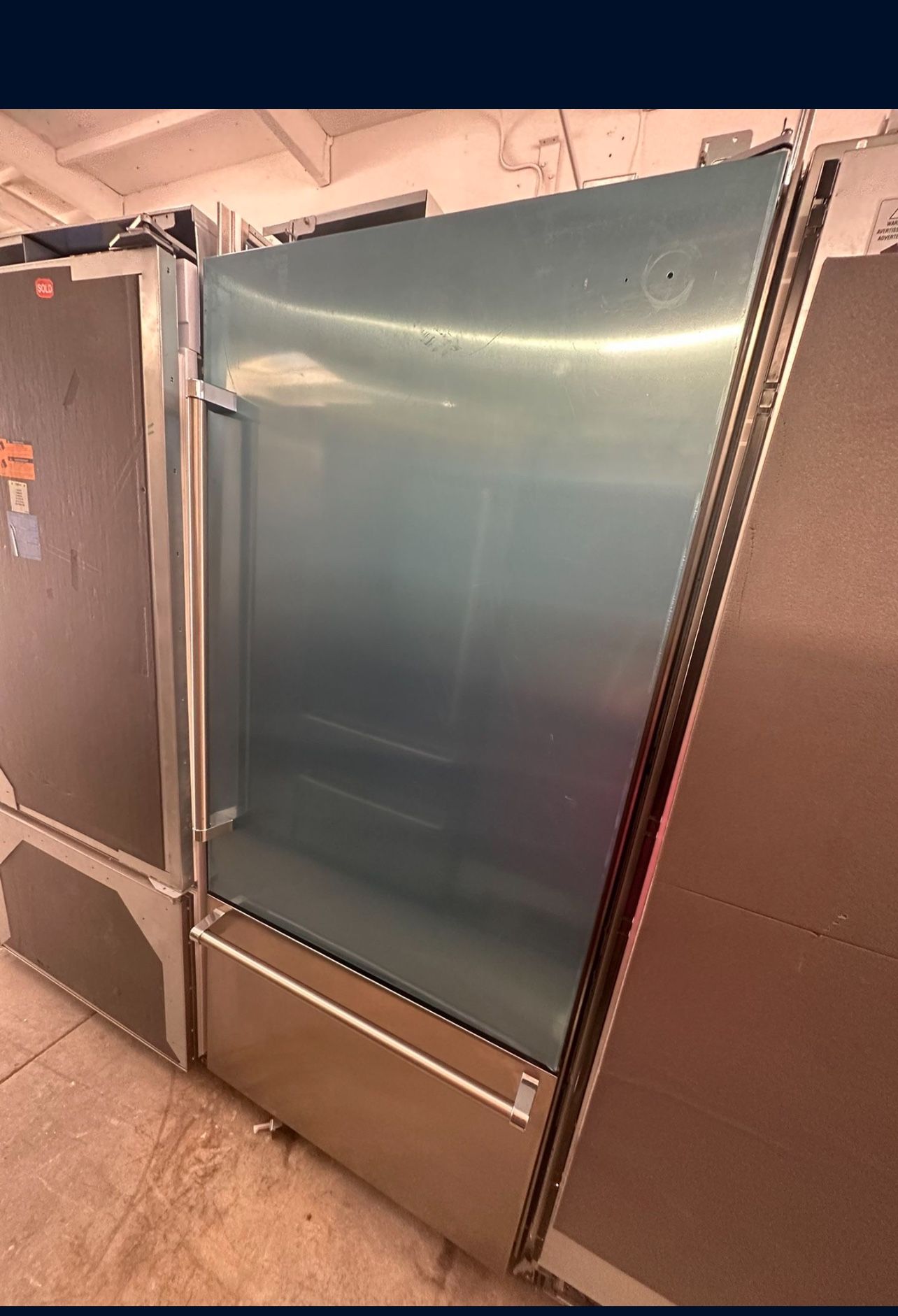 Viking 36’ Bottom Freezer Refrigerator