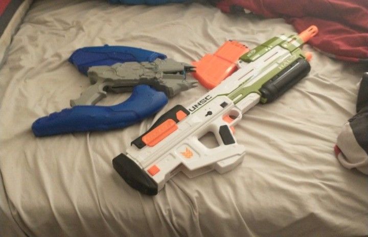 HALO NERF guns: Needler And UNSC Battle Rifle