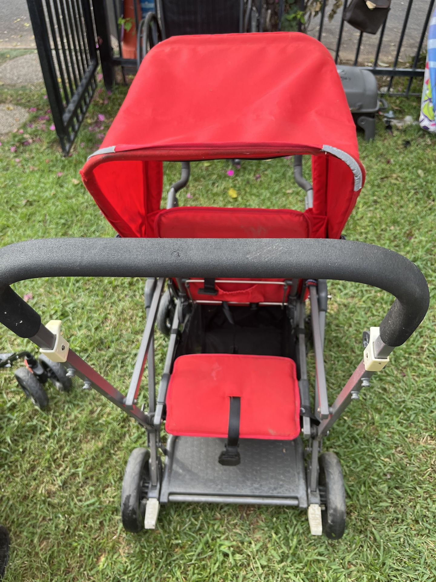 DOUBLE STROLLER IN GOOD CONDITION
