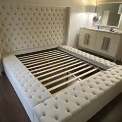 Queen Storage Bed With Free Delivery!!