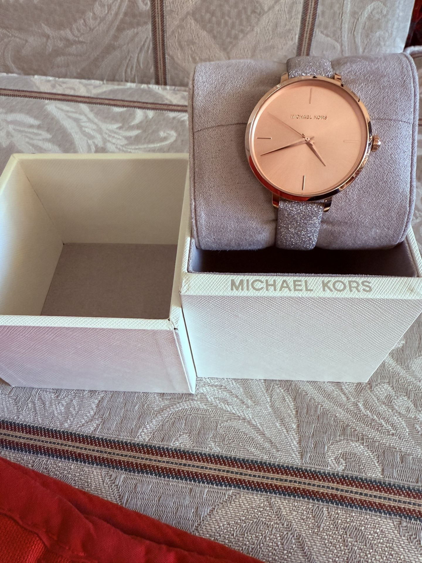 Michael Kors Women's Charley Rose gold Dial Watch - MK2882