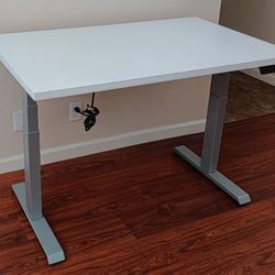 Allsteel Altitude A6 height-adjustable sit-stand desk