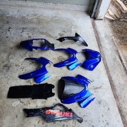 Gsxr 600 750 K6 K7 Oem Plastic Fairing 