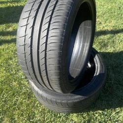 Tires 255/35/19