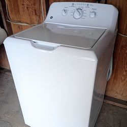 Very Nice GE Top Load Washer!