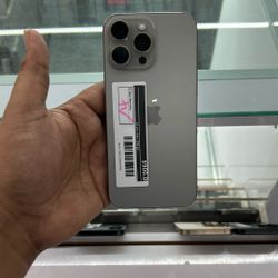 Iphone 16 Pro Max 256 Gb (Unlocked)