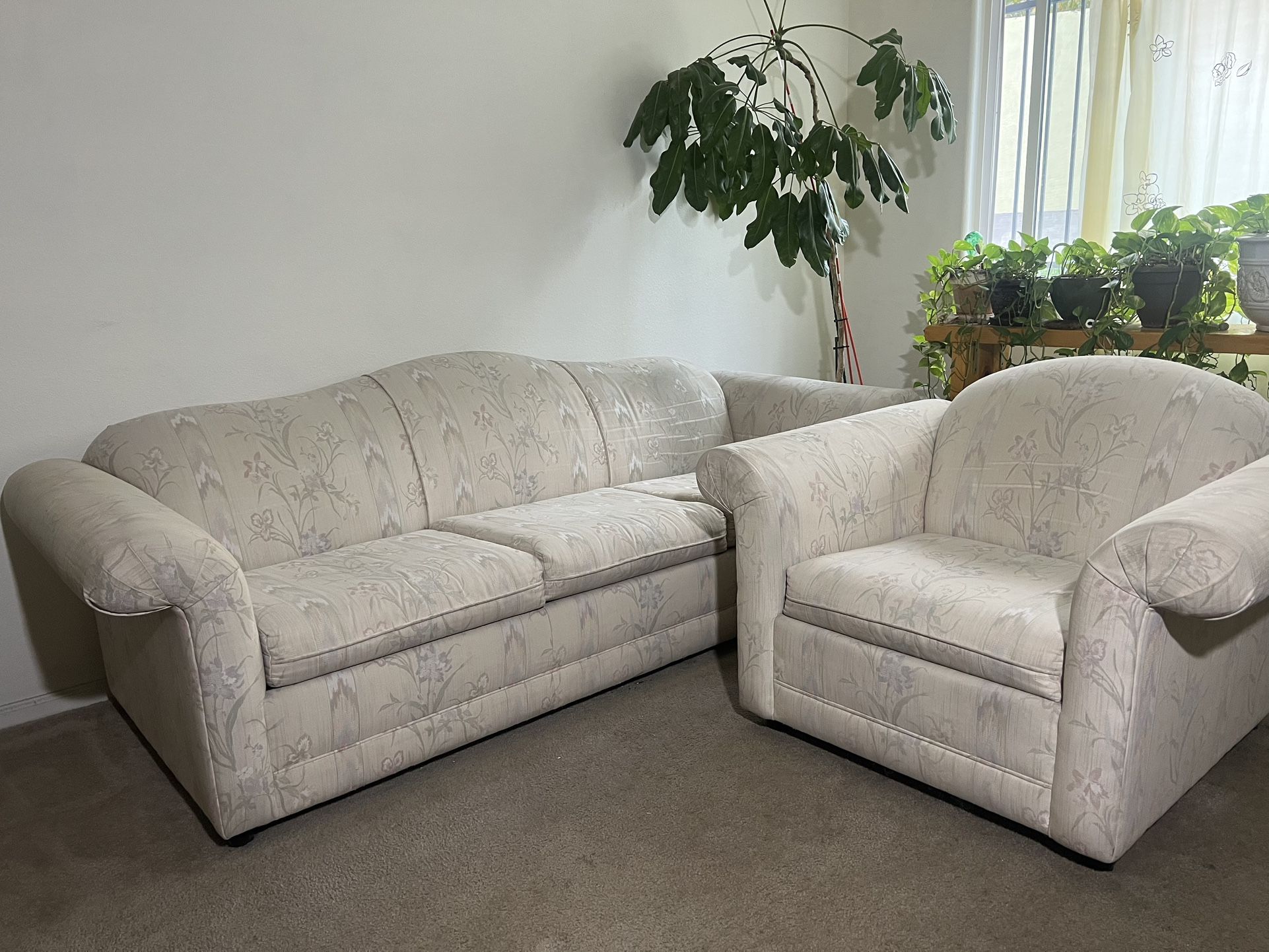 Krause Furniture Sofa 🛋️ and Chair🪑