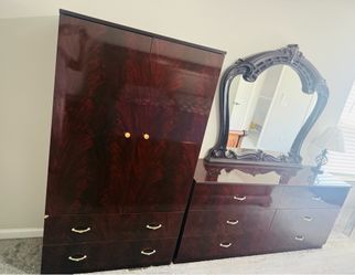 Beautiful Italian finish Bed set