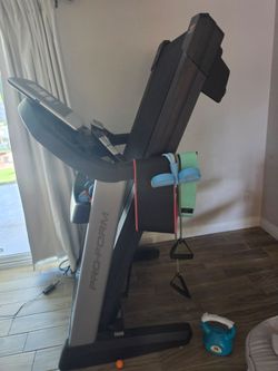 Treadmill 900