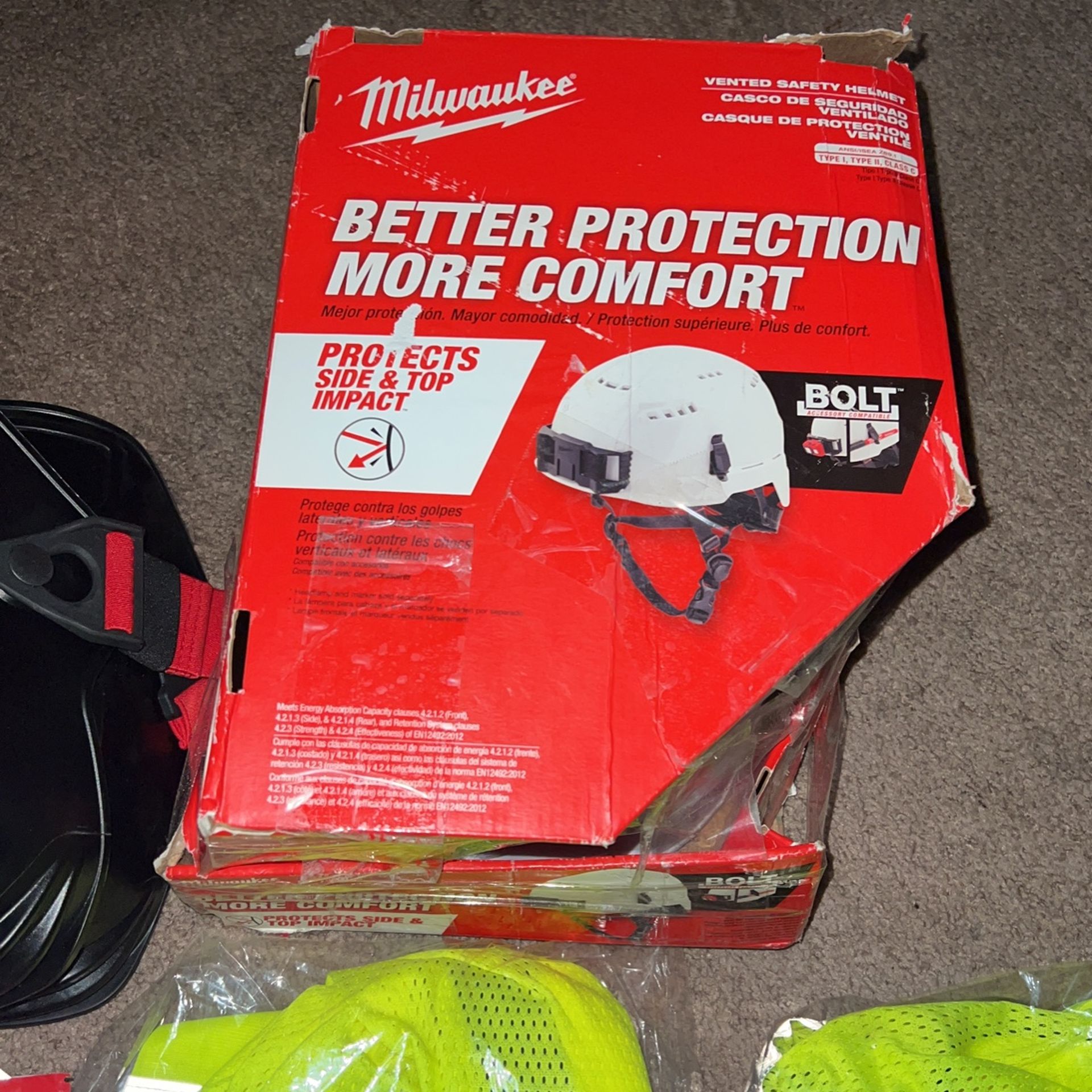 Milwaukee Helmet, Gloves, and More. $160 all Set.. M. L. XL