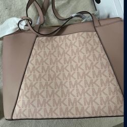 Michael Kors Walsh Tote Bag