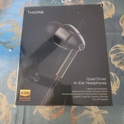 1MORE Quad Driver in-Ear Earphones Hi-Res High Fidelity Headphones Warm Bass