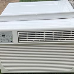 Ac Works Like New With Remote 