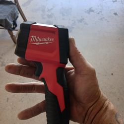 Milwaukee Laser Tempature Gauge