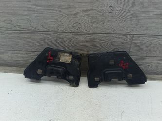 2014-2018 Chevy Silverado 1500 / GMC sierra 1500 front bumper impact bar bracket OEM