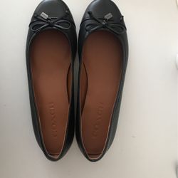 Coach Women’s Leather Black Flat Shoes - Size 6B