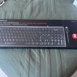 MACALLY full Size Keyboard