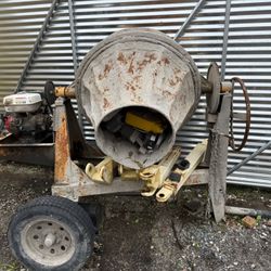Pintle Hitch Cement Mixer (negotiable)