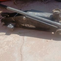 2 1/2ton floor jack