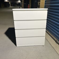 IKE@ M@LM 4 DRAWER CHEST
